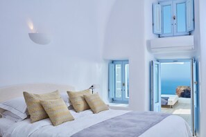 套房 (Infinity Pool, Astra) | 迷你吧、客房内保险箱、隔音、熨斗/熨板