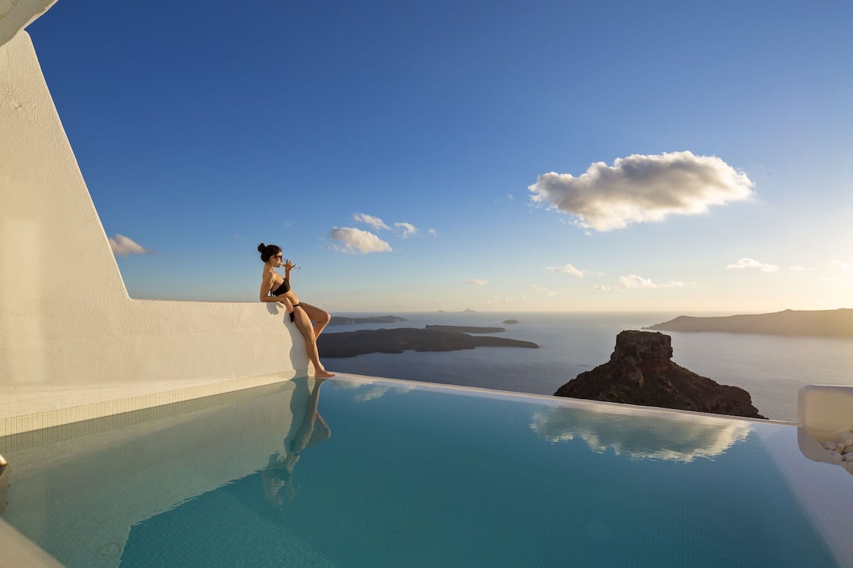 Suite (Infinity Pool, Astra) | Minibar, in-room safe, soundproofing, iron/ironing board (on request)