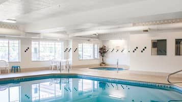 Indoor pool, sun loungers