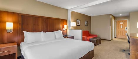Suite, 1 King-Bett, Nichtraucher | Hochwertige Bettwaren, Daunenbettdecken, Zimmersafe, Schreibtisch