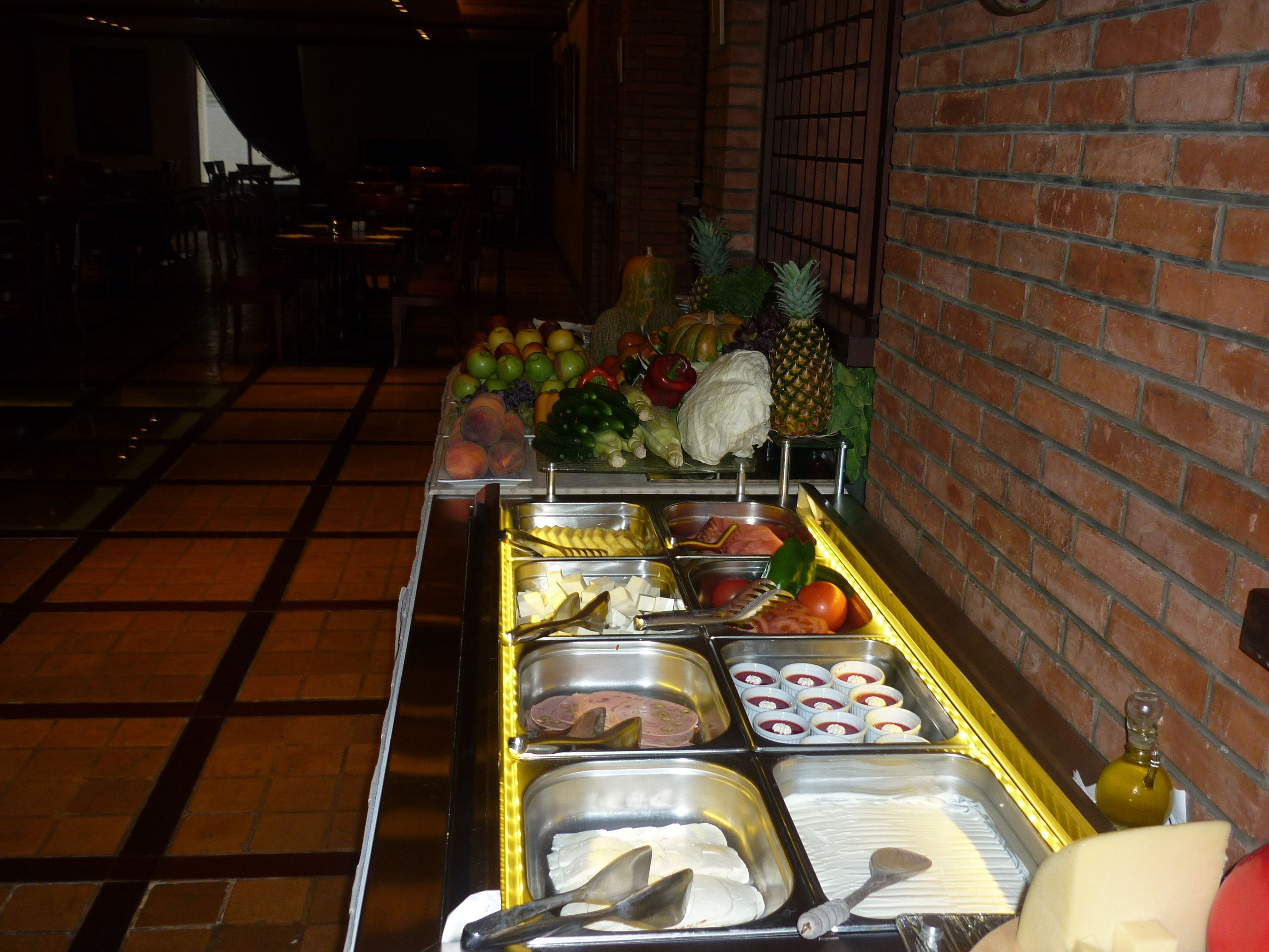 Daily local cuisine breakfast (USD 16.65 per person)