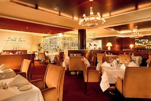 2 restaurants, breakfast, lunch, dinner served; Mediterranean cuisine
