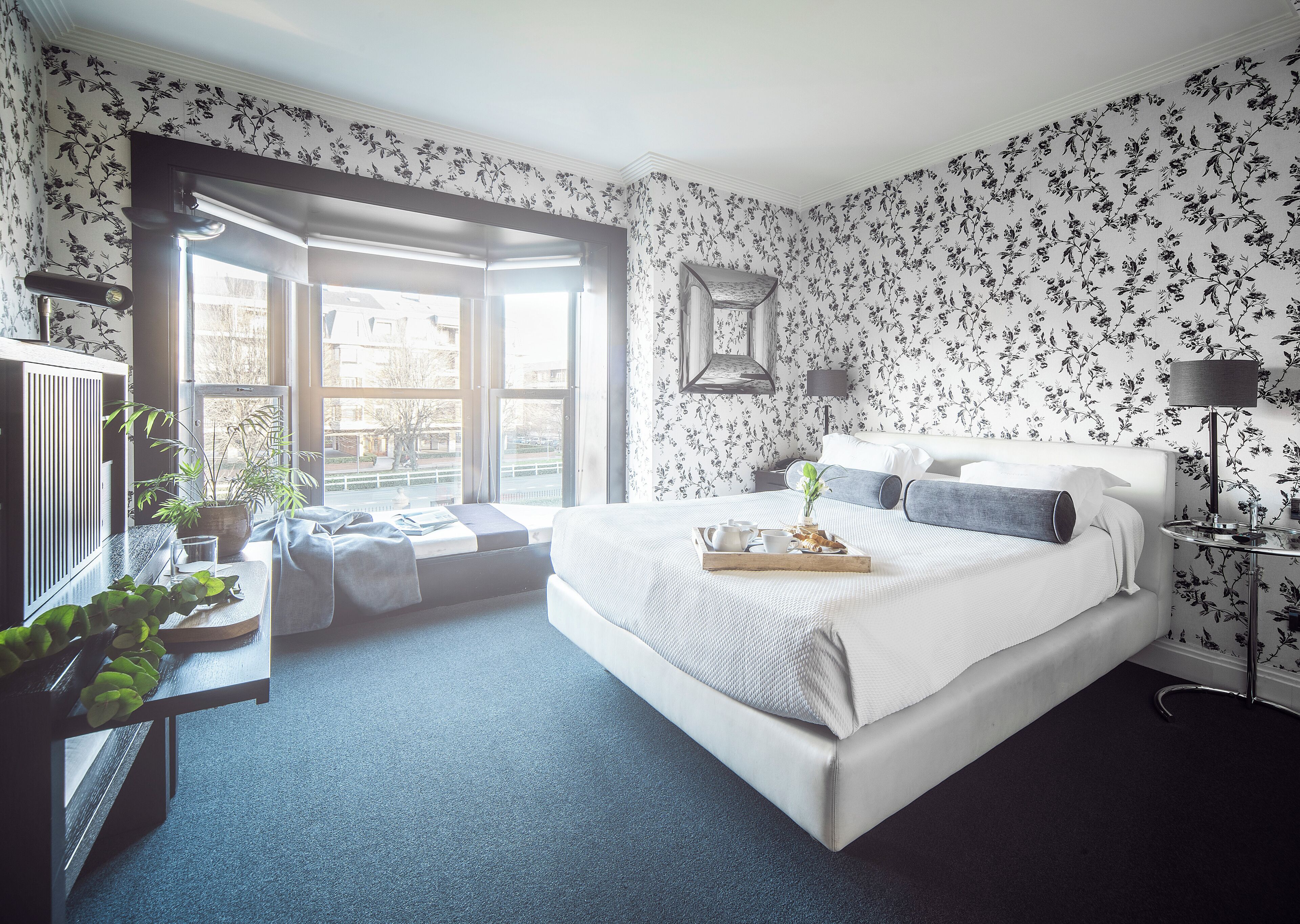 Standard Double Room Single Use, Garden View | Down comforters, minibar, in-room safe, desk