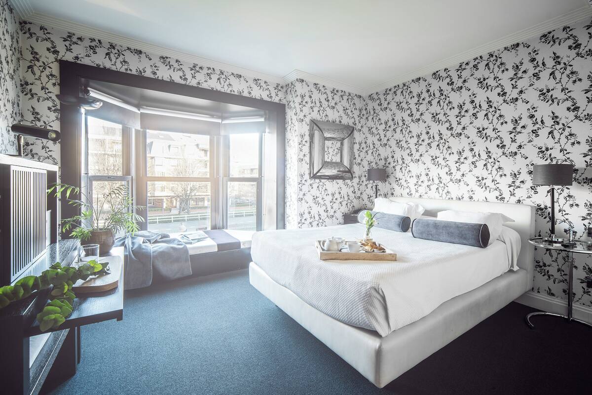 Standard Double Room Single Use, Garden View