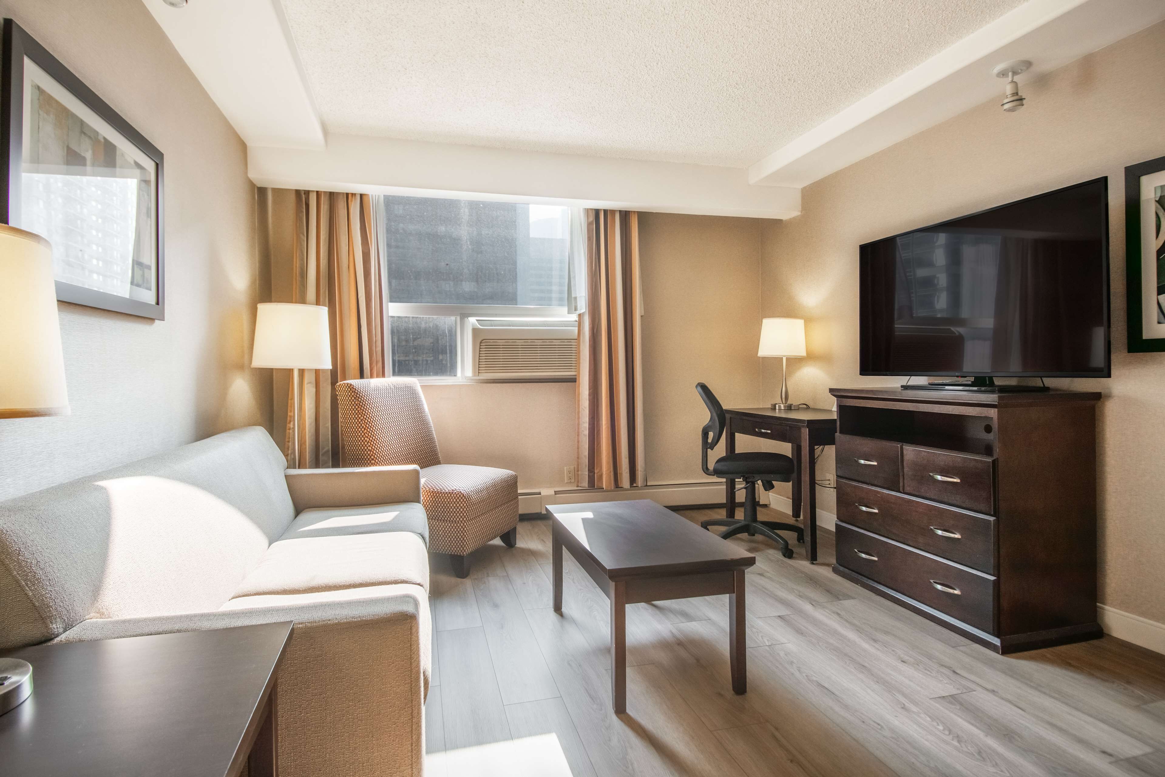 suite, 1 king bed with sofa bed | 1 bedroom, premium bedding, in-room safe, desk