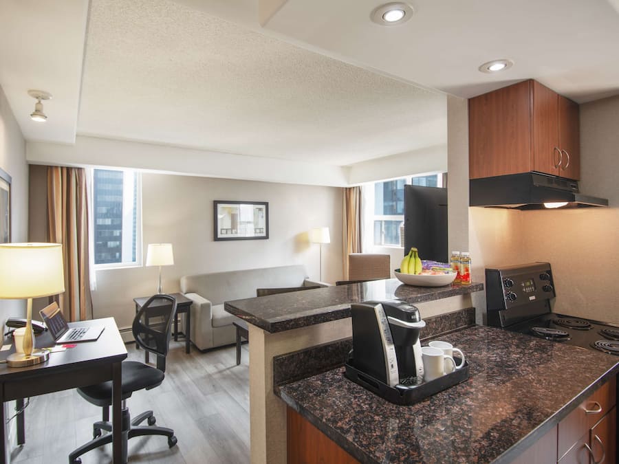 Suite, 1 cama de matrimonio con sofá cama | Ropa de cama de alta calidad y caja fuerte