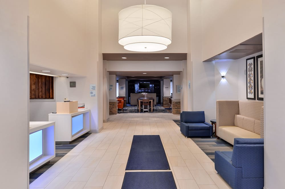 Holiday Inn Express Sacramento Airport Woodland by IHG