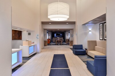 Holiday Inn Express Sacramento Airport Woodland by IHG