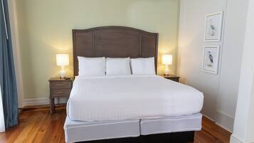 Literie de qualité supérieure, surmatelas, décoration personnalisée