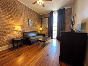 Suite, 1 King Bed with Sofa bed, Non Smoking | Premium bedding, pillowtop beds, in-room safe, individually decorated