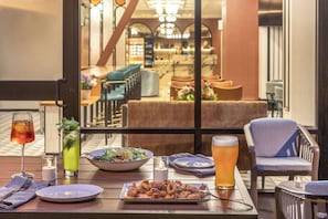 Bar (in der Unterkunft)
