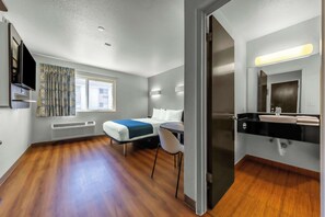 Accès au Wi-Fi (inclus), literie fournie