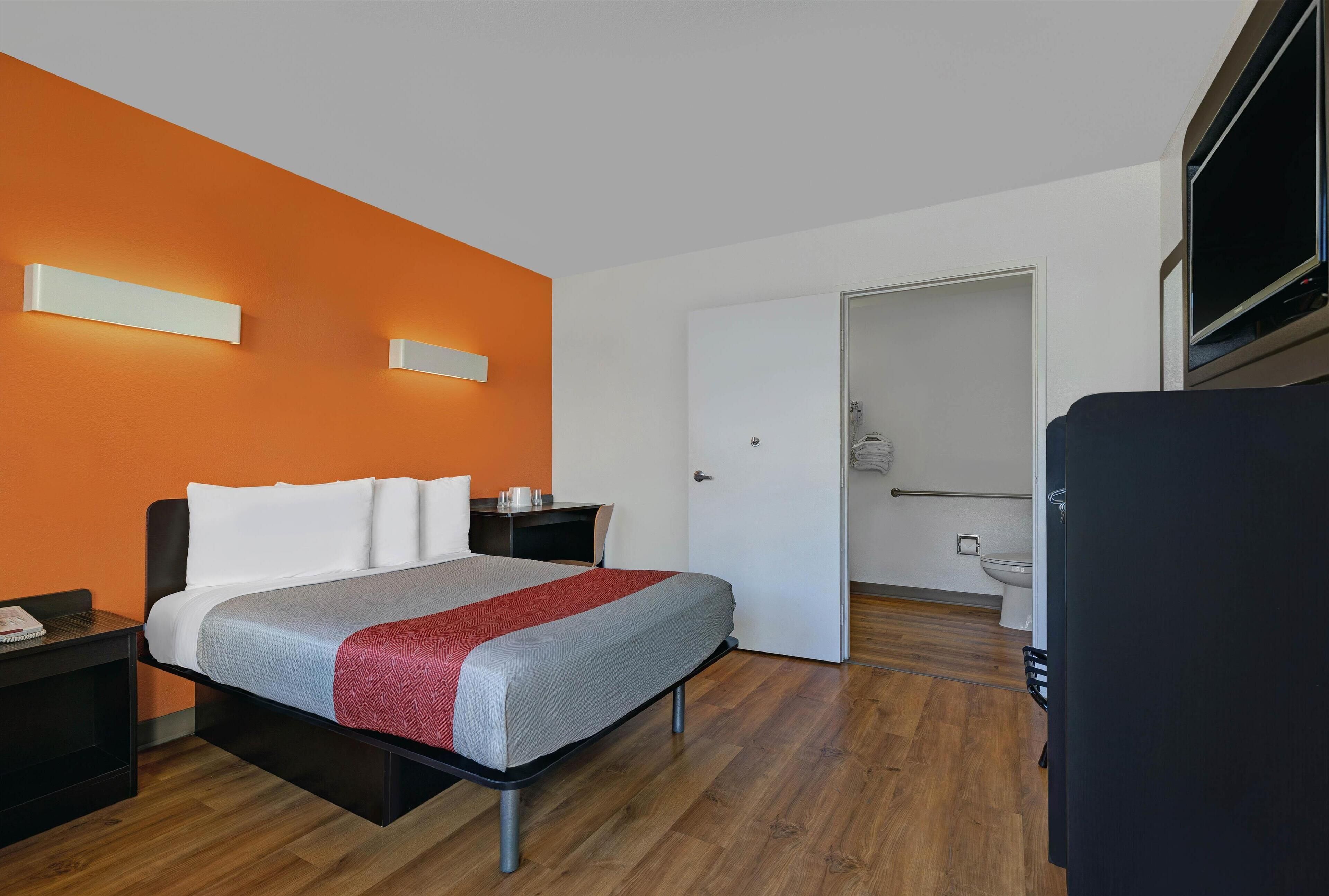 Wifi gratis y ropa de cama