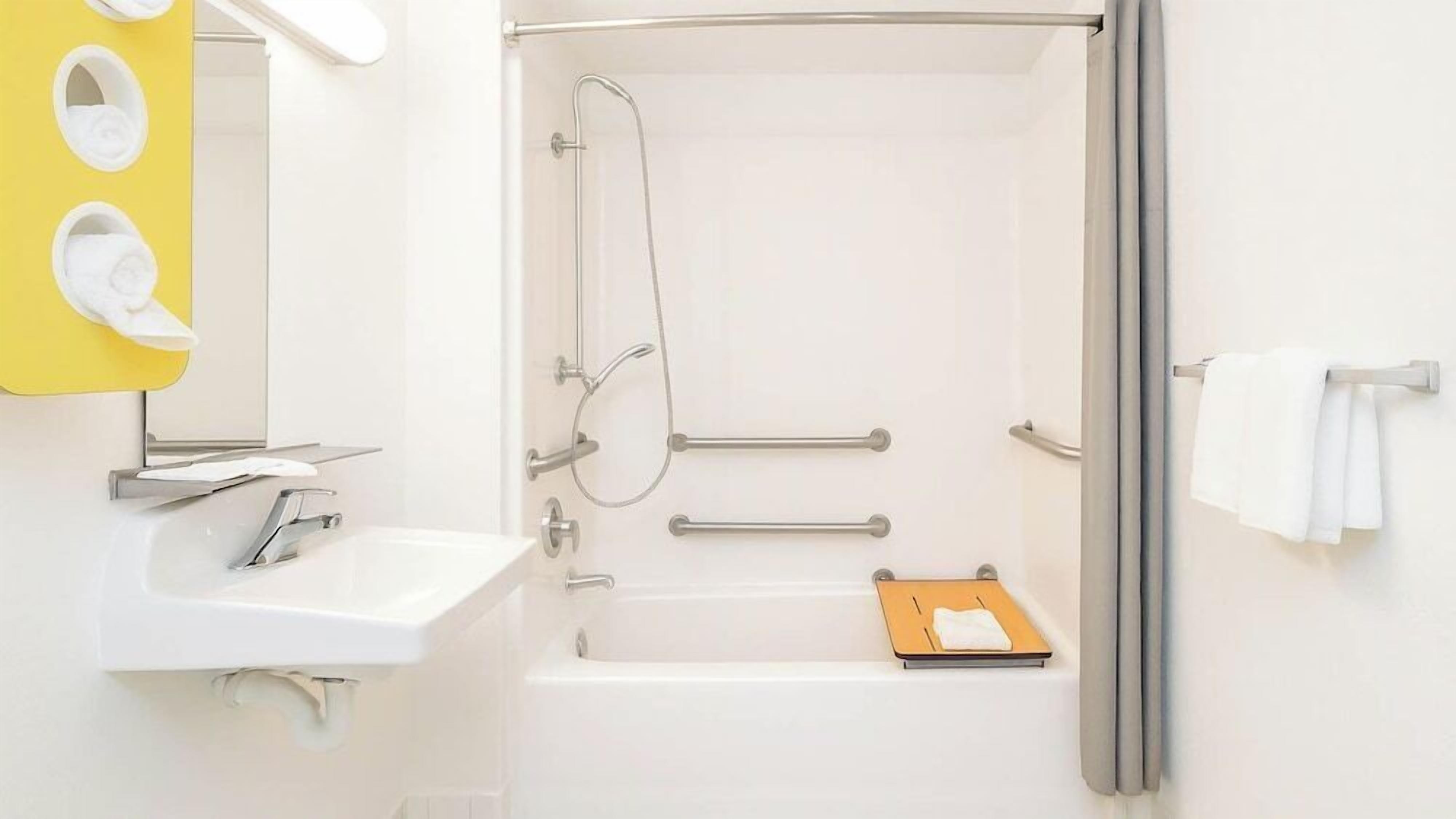 Photo - Motel 6-Carlsbad, CA Beach