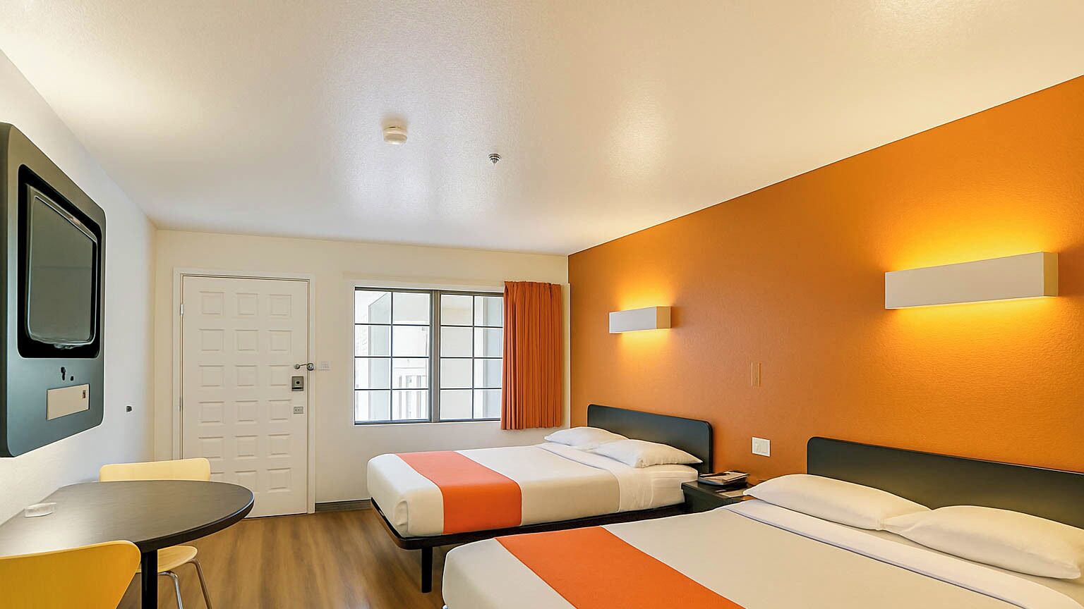 Wifi gratis y ropa de cama