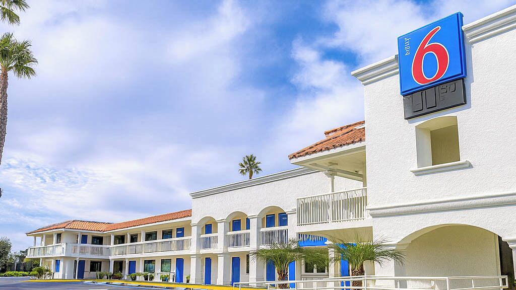 Photo - Motel 6-Carlsbad, CA Beach