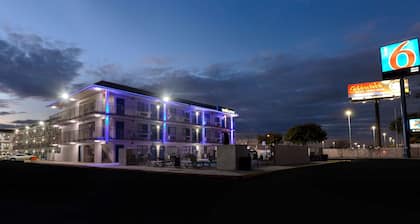 Motel 6 San Antonio, TX - West SeaWorld