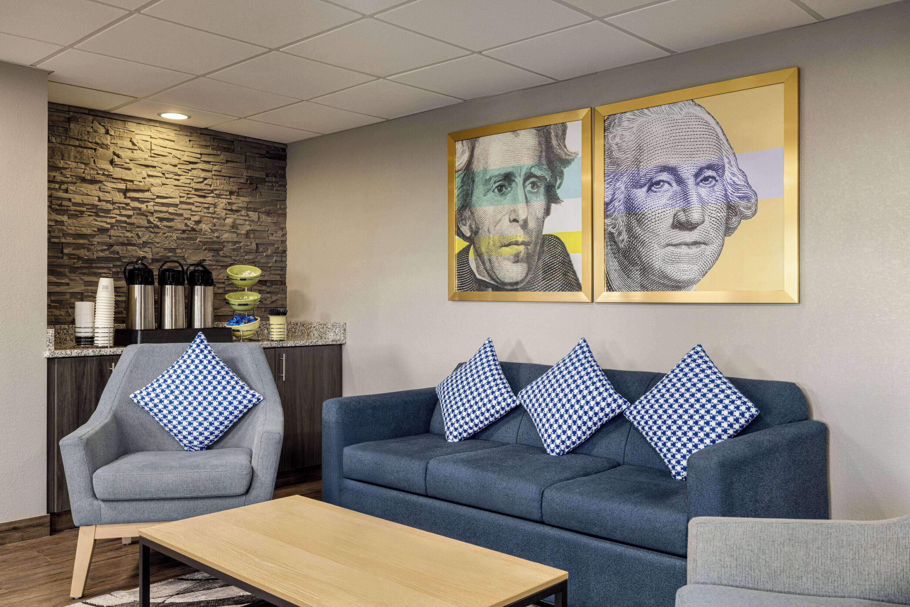 Foto - AmericInn by Wyndham Madison WI