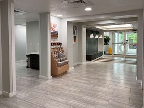 Lobby - Motel 6 Springfield, IL (Springfield)