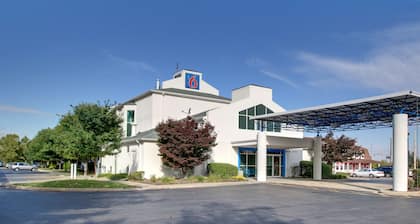 Motel 6 Springfield, IL