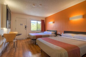 Free WiFi, bed sheets - Motel 6 Las Vegas, NV – I-15 Stadium (Las Vegas)