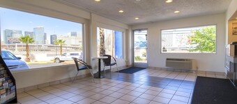 Motel 6 Las Vegas, NV – I-15 Stadium
