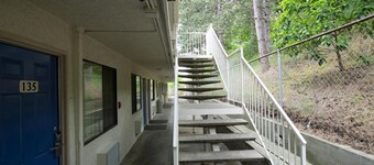 Motel 6 Seattle, WA - Airport