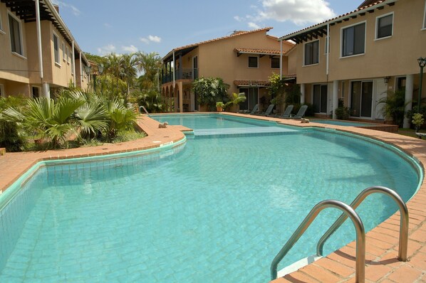 3 outdoor pools - Hotel La Quinta (Santa Cruz)