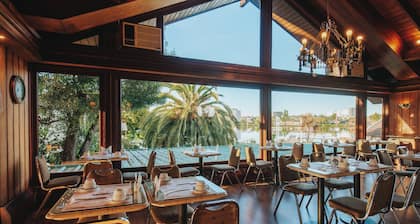 Hotel Marina Villa del Rio