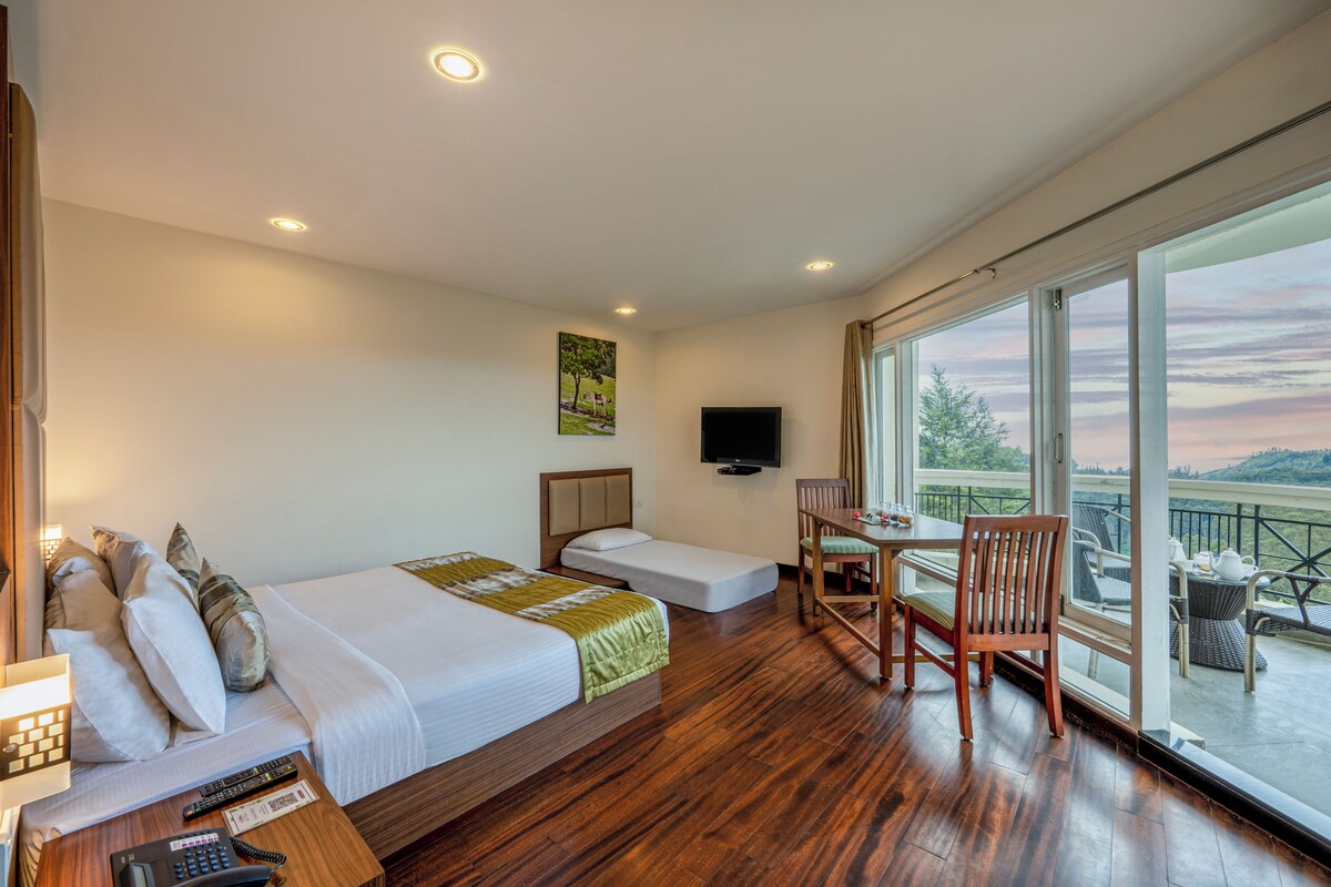 Habitación Premier, 1 cama King size | Tabla de planchar con plancha, wifi gratis y ropa de cama 