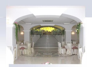 Unclassified image, 5 of 38, button