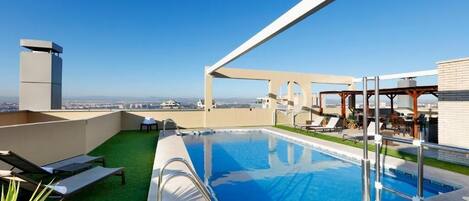 Seasonal outdoor pool