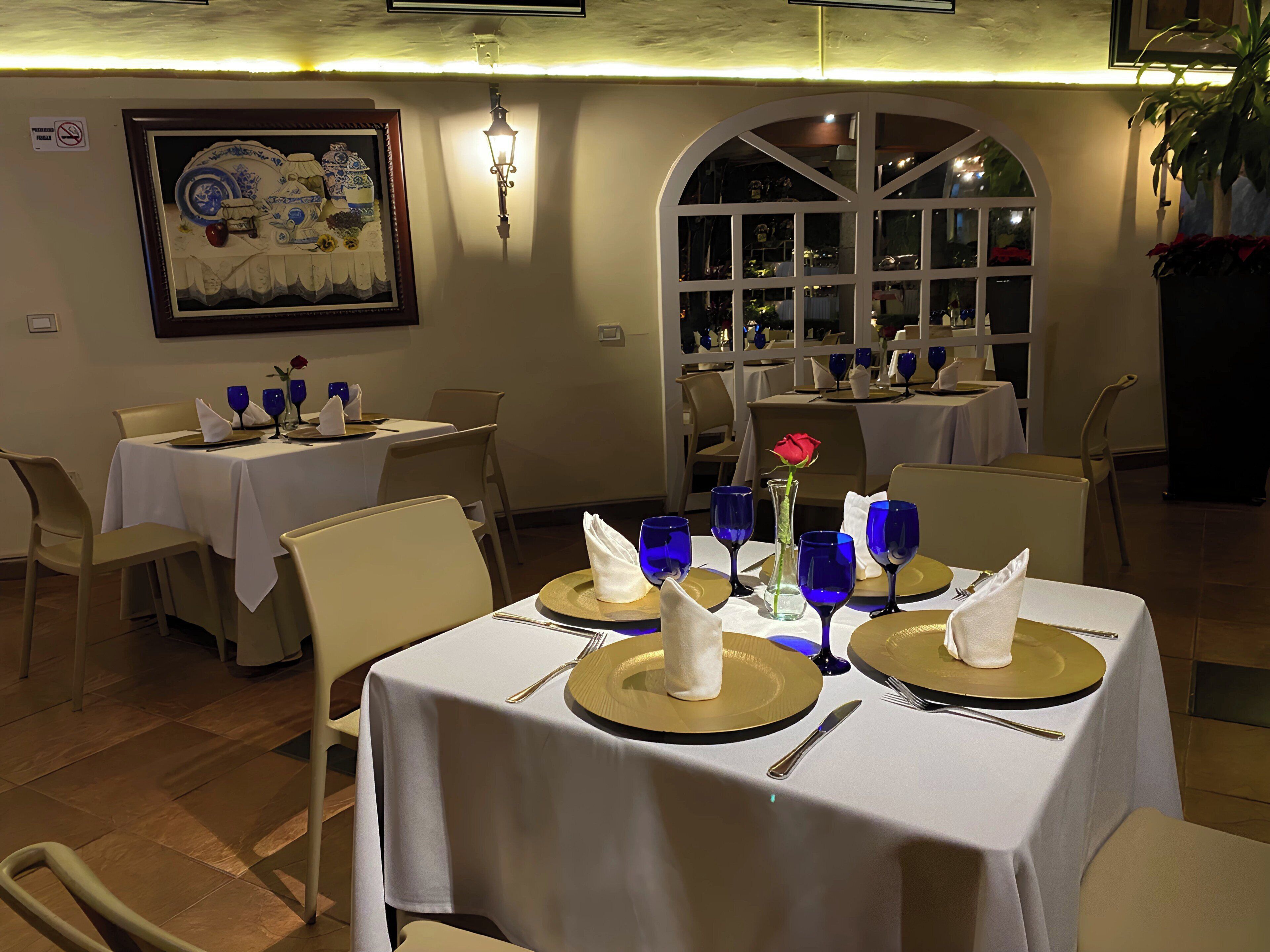 breakfast, lunch, dinner served; garden views