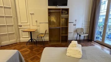 Colchones con pillow-top, minibar, wifi gratis y ropa de cama