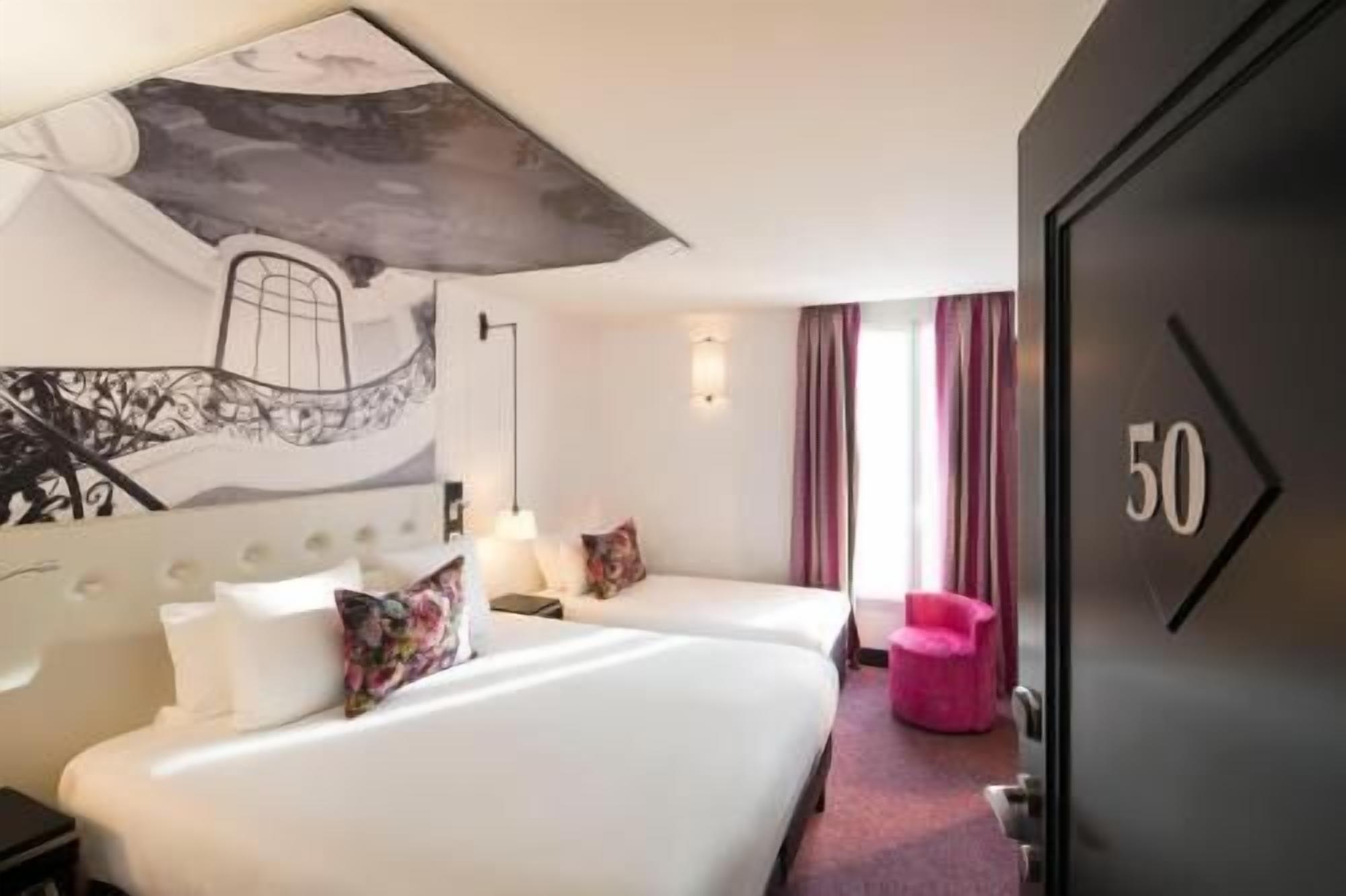 Minibar, in-room safe, desk, blackout drapes