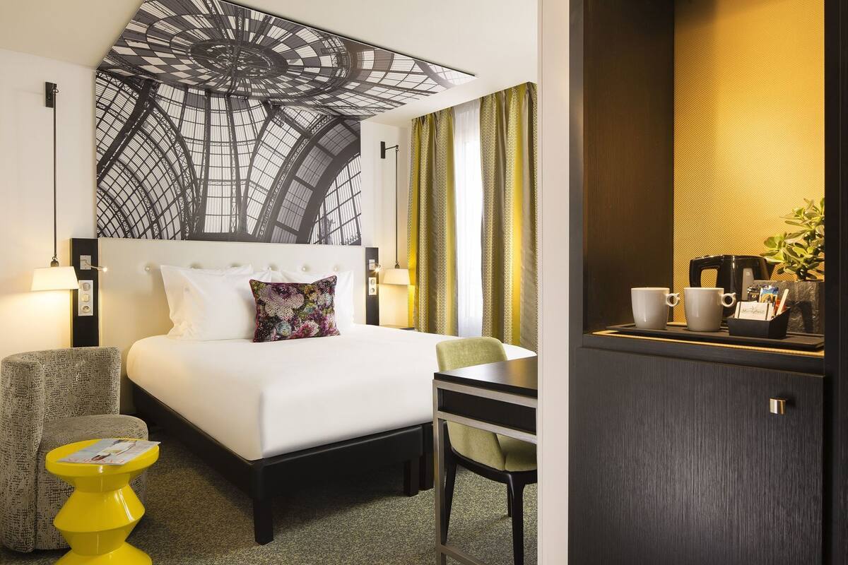 Minibar, in-room safe, desk, blackout drapes