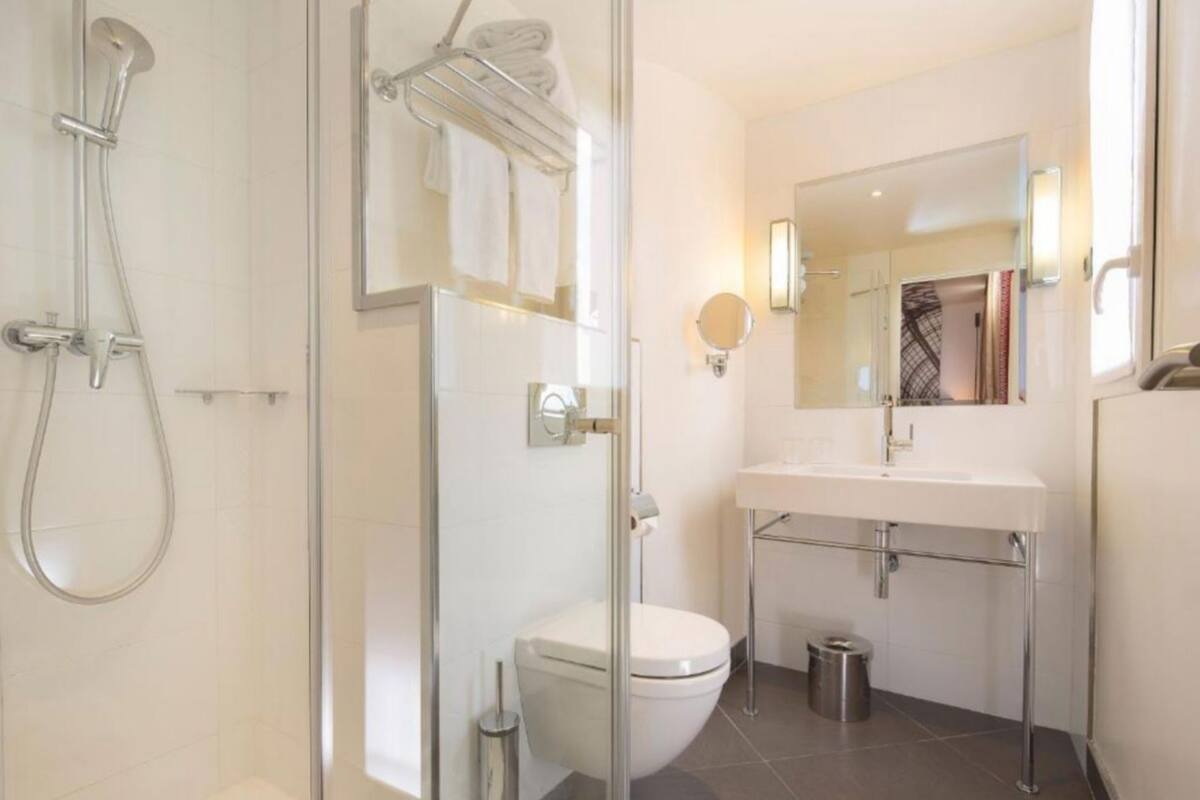 Bathroom | Shower, free toiletries, hair dryer, towels