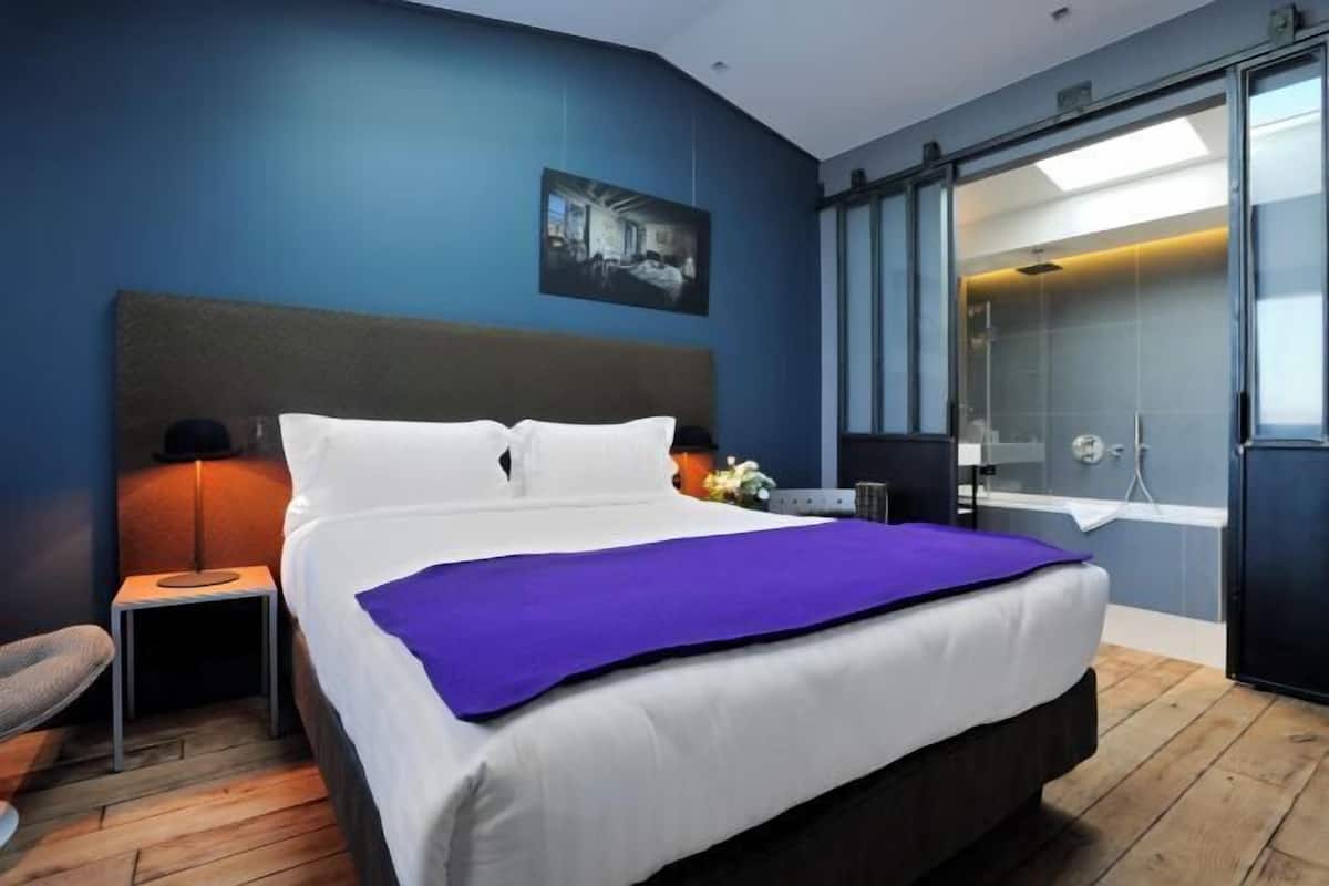 1 bedroom, minibar, in-room safe, individually decorated