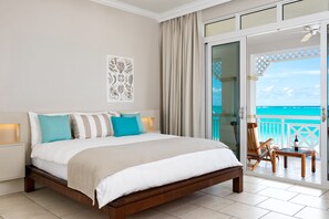 Premium bedding, pillowtop beds, free minibar, in-room safe - Alexandra Resort - All-Inclusive (Providenciales)