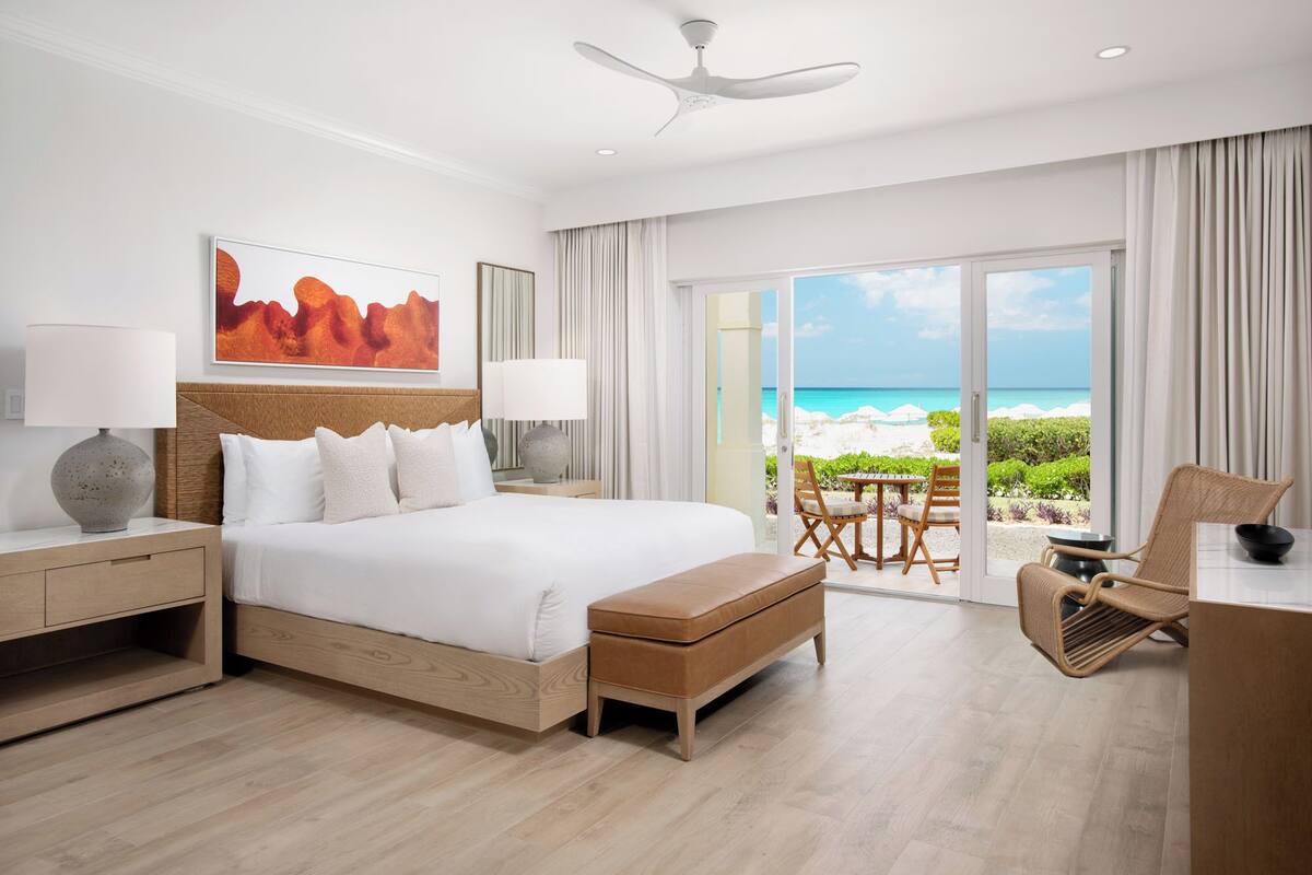 Premium bedding, pillowtop beds, minibar (free items), in-room safe