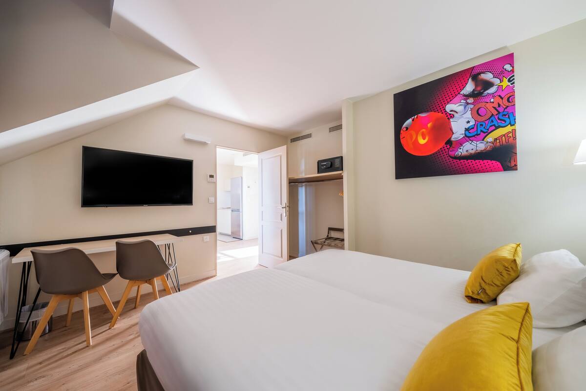 Premium bedding, desk, blackout curtains, soundproofing