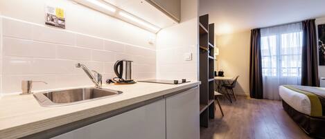 Standard Room, 1 Queen Bed, Non Smoking, Kitchenette (Twin bed on request)
