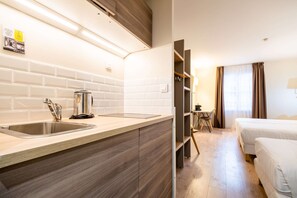 Fridge, microwave, coffee/tea maker, electric kettle