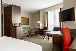In-room safe, desk, soundproofing, iron/ironing board