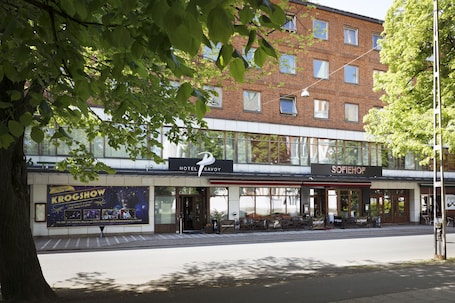Fachada de la propiedad. ProfilHotels Savoy