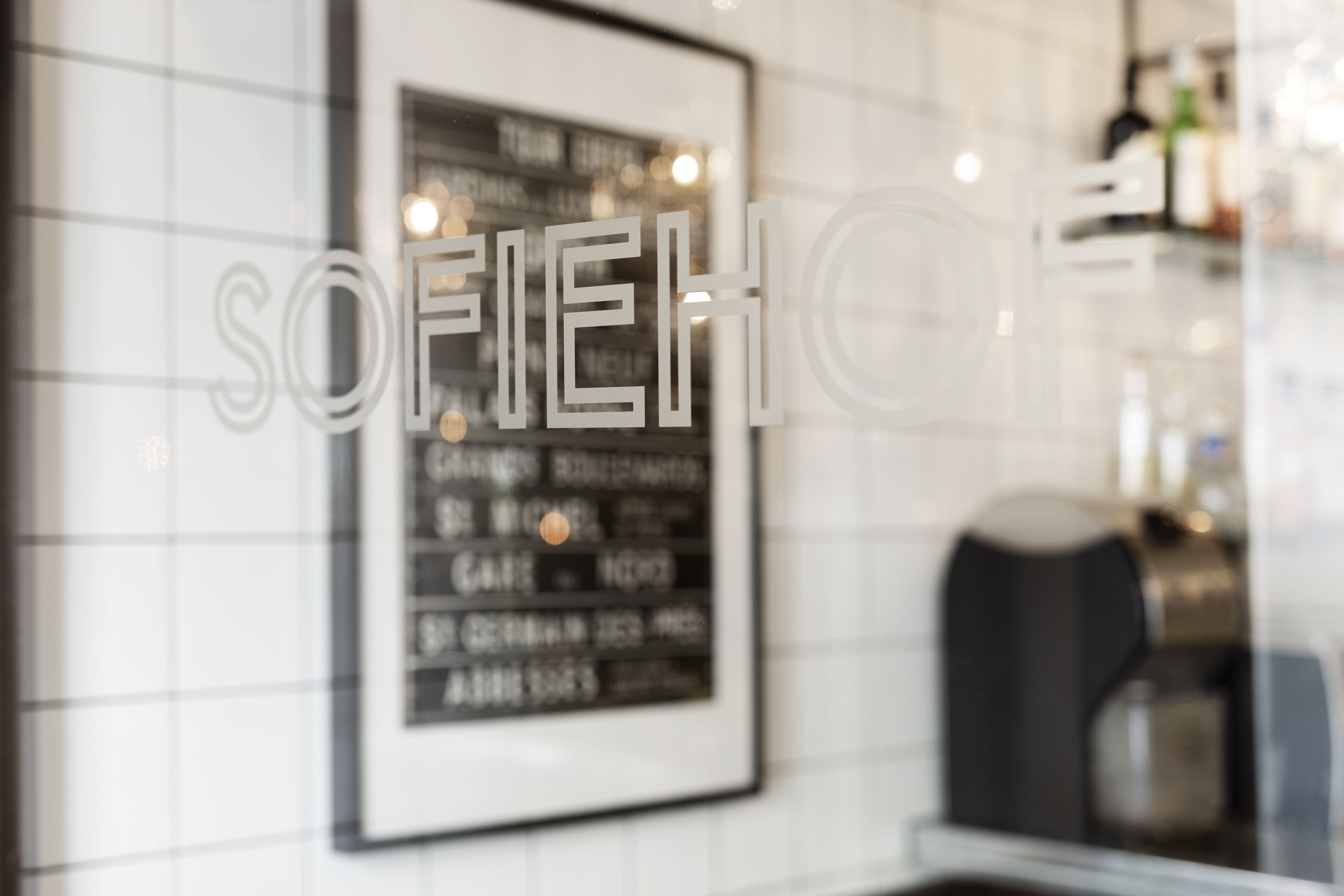 breakfast, lunch and dinner served