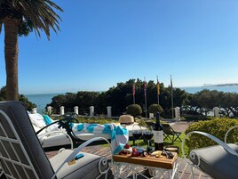 Luxury Room with Ocean View | Terrace/patio