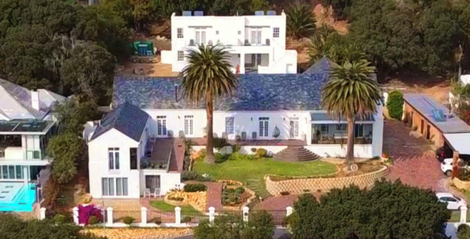 奢華頂樓客房 | 埃及棉床單、高級寢具、迷你吧、客房內保險箱