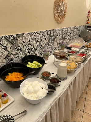 Se sirven desayunos, almuerzos, cenas y brunches