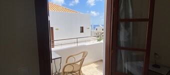 Amazones Village Suites